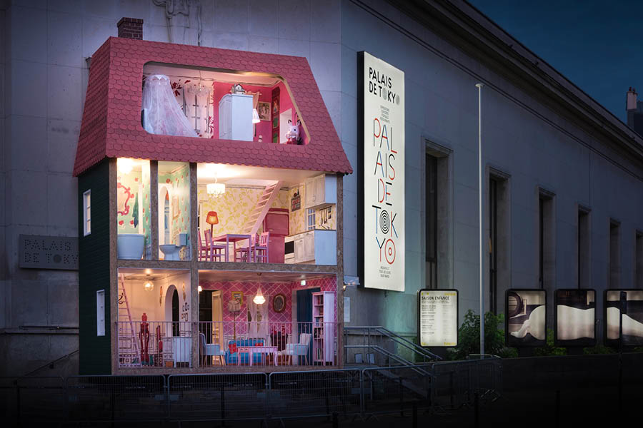 massive dolls house